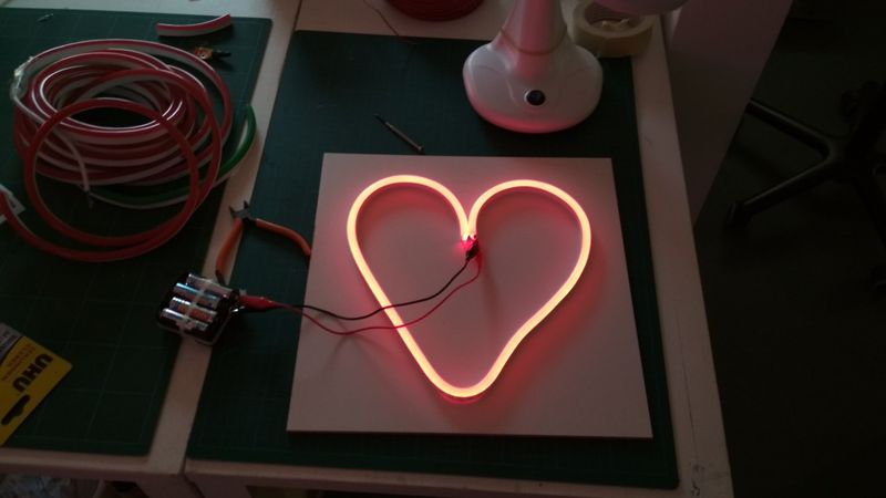 File:Neon-LED Love.jpg