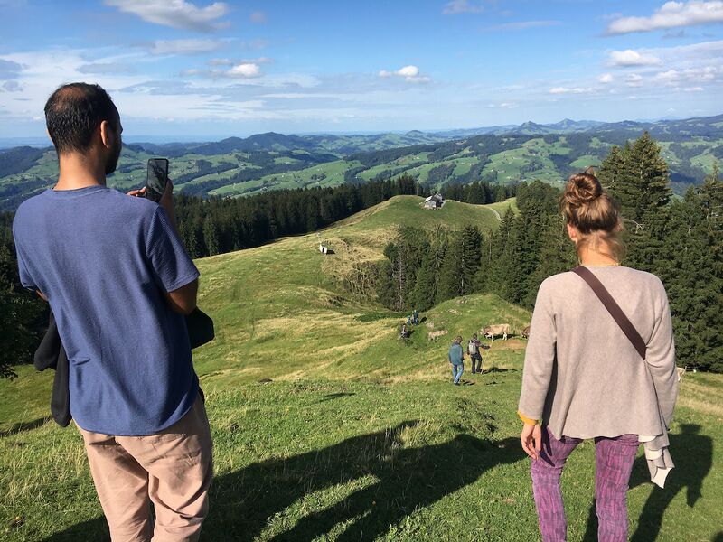 File:Girlen Hike.jpeg